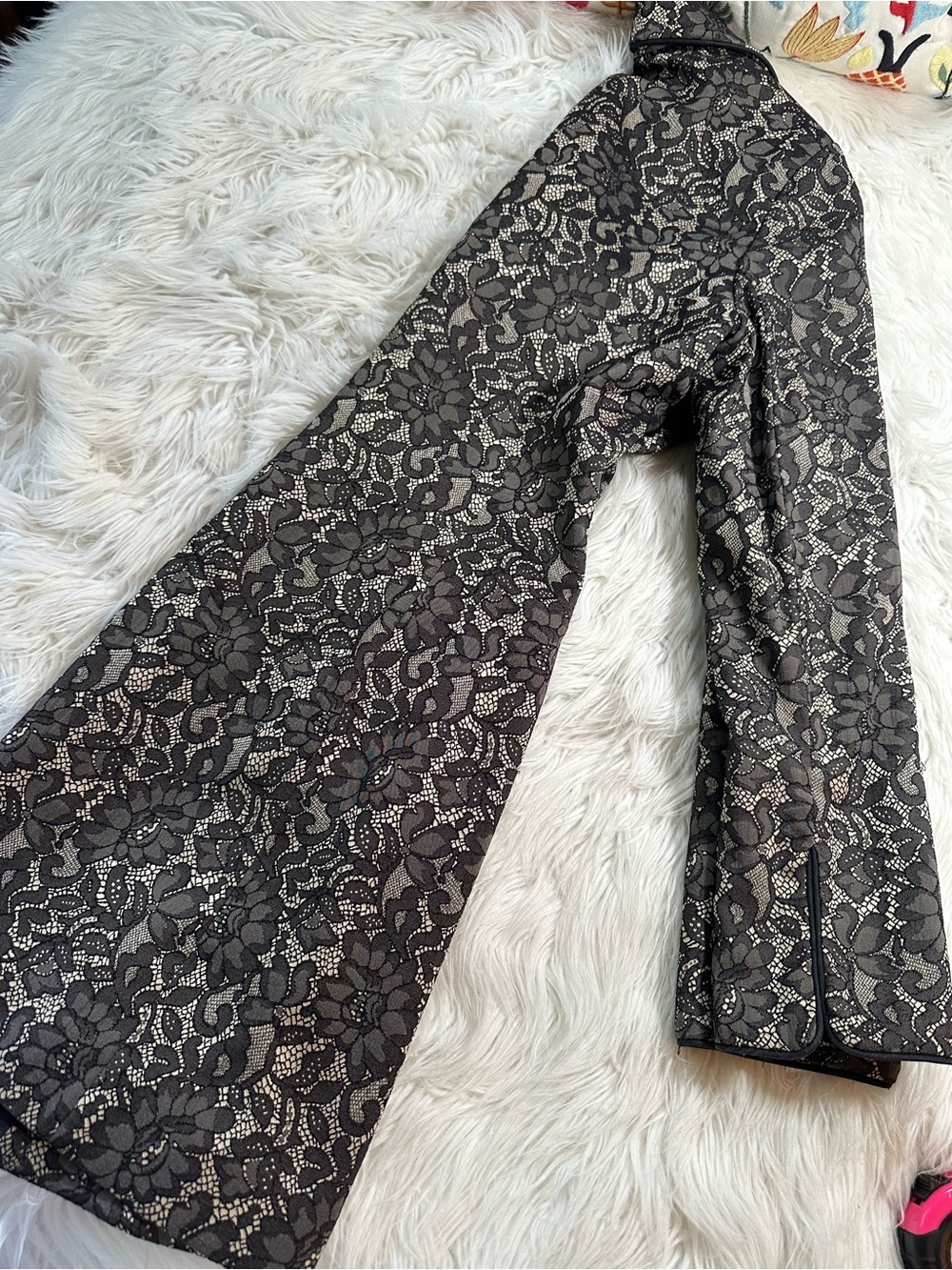Bisou Bisou • Y2K Vintage Lace Long Line Tailored Jacket - Picture 7 of 16